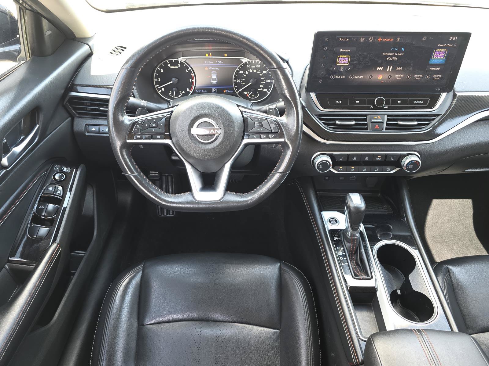 Used 2023 Nissan Altima 2.5 SR w/ SR Premium Package FWD image 8