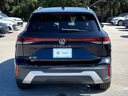 New 2026 Volkswagen Tiguan SE image 6