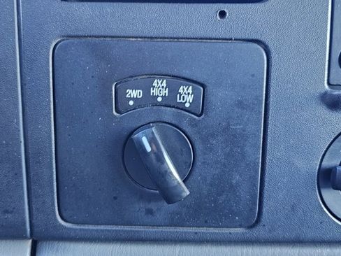 Used 2006 Ford F350 XLT image 15