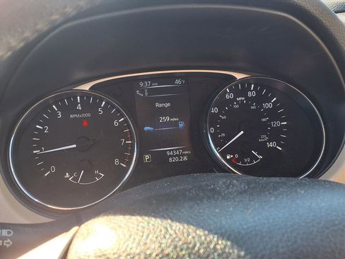 Used 2016 Nissan Rogue SL w/ SL Premium Package image 22