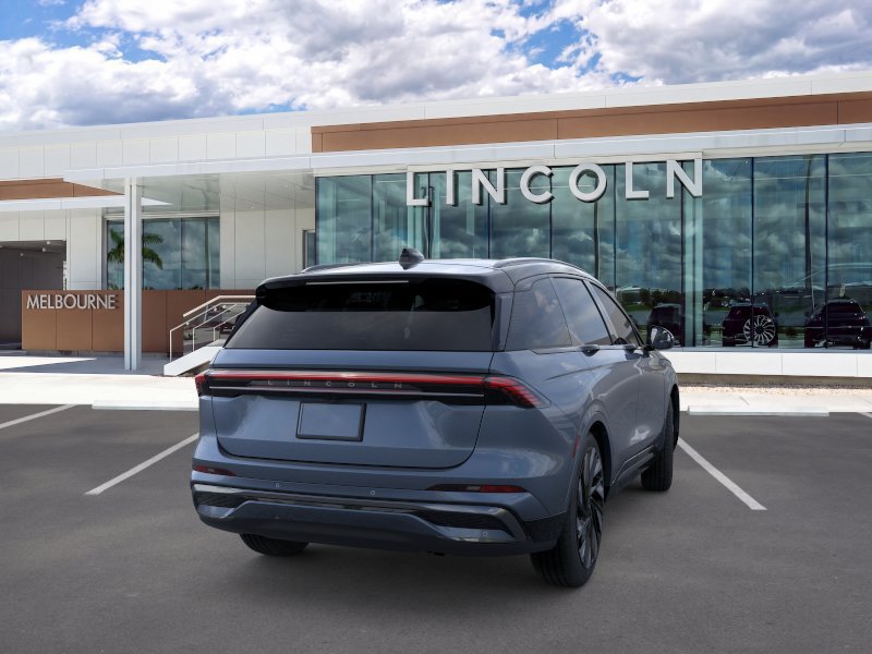 New 2026 Lincoln Nautilus Reserve w/ Jet Appearance Package AWD/4WD image 8