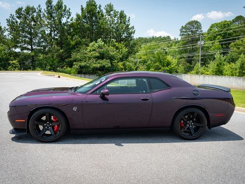 Used 2020 Dodge Challenger SRT Hellcat RWD image 13