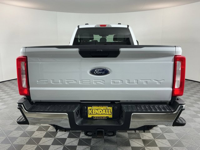 Used 2024 Ford F350 XLT w/ FX4 Off-Road Package AWD/4WD image 5