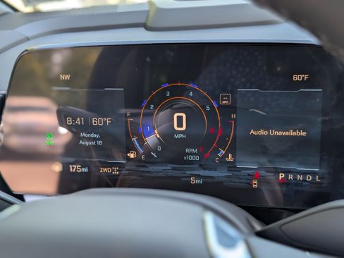 New 2025 Chevrolet Suburban Premier image 16