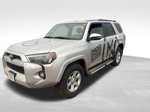 Used 2015 Toyota 4Runner SR5 image 1