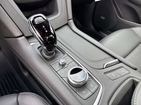 New 2026 Cadillac XT5 Luxury w/ LPO, Floor Liner Package image 26