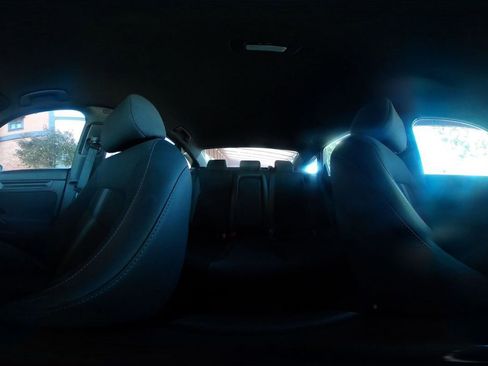 Used 2025 Honda Civic Sport image 40