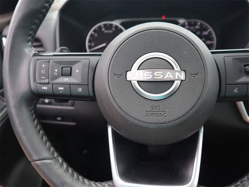 Certified 2022 Nissan Rogue SV w/ SV Premium Package image 15