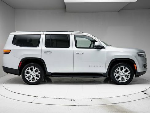 Used 2022 Jeep Wagoneer Series II image 31