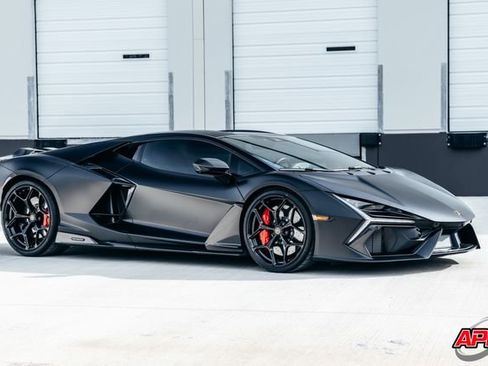 Used 2025 Lamborghini Revuelto image 97