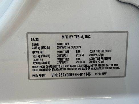 Used 2023 Tesla Model Y Performance image 39