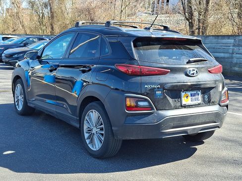 Used 2020 Hyundai Kona SEL image 3