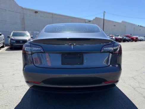 Used 2020 Tesla Model 3 Standard Range RWD image 4