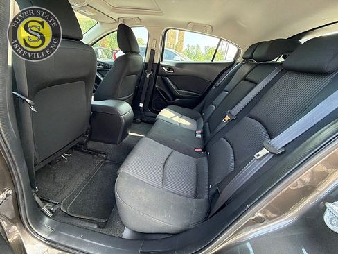 Used 2016 MAZDA MAZDA3 i Touring FWD image 13