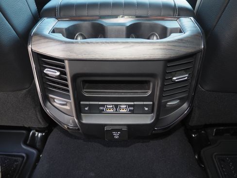 New 2025 RAM 3500 Limited image 29