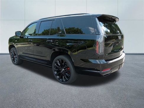 Used 2026 Cadillac Escalade Platinum Sport AWD/4WD image 3