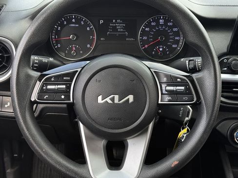 Used 2023 Kia Forte LXS w/ LXS Technology Package image 12