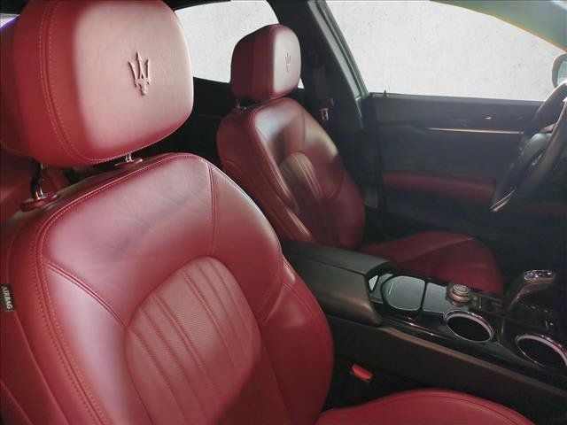 Used 2021 Maserati Ghibli S RWD image 21