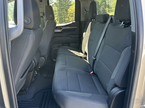 Used 2023 GMC Sierra 1500 Elevation image 12