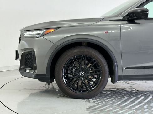 Used 2025 Acura MDX A-Spec AWD/4WD image 11