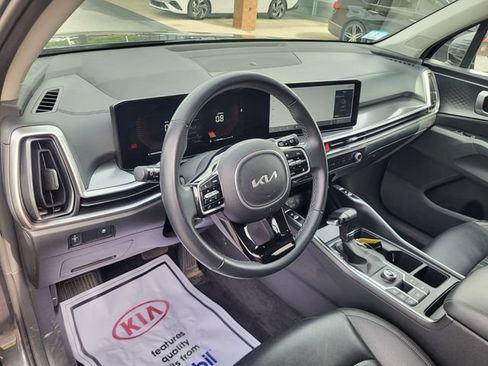 Certified 2024 Kia Sorento S FWD image 10