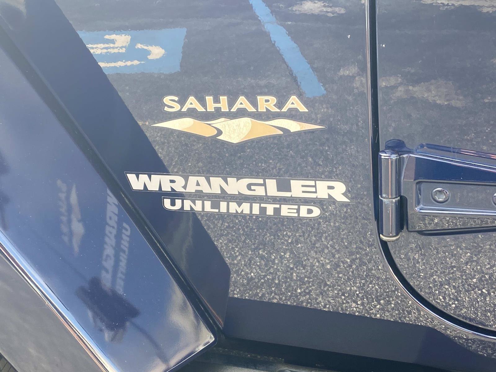 Used 2013 Jeep Wrangler Unlimited Sahara w/ Connectivity Group AWD/4WD image 11