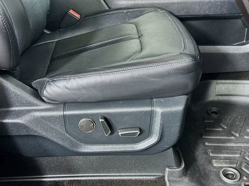 Used 2020 Ford Expedition Limited RWD image 24