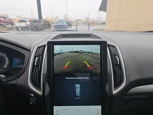 Used 2024 Ford Edge SEL image 15