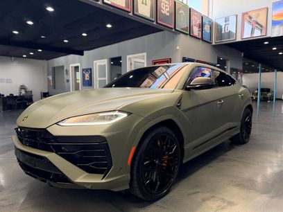 Used 2025 Lamborghini Urus SE