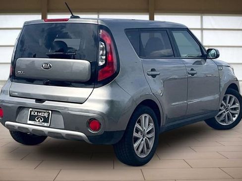 Used 2019 Kia Soul + FWD image 2