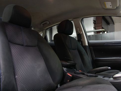 Used 2019 Nissan Sentra SR image 21