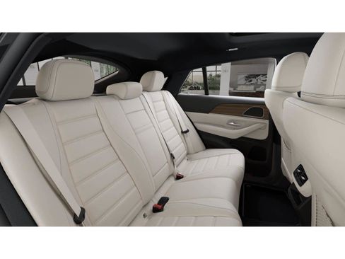New 2026 Mercedes-Benz GLE 450 4MATIC Coupe image 4