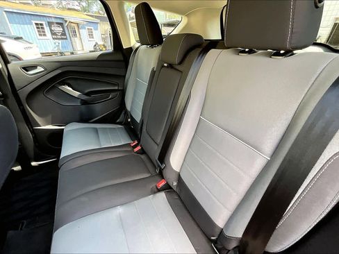 Used 2015 Ford Escape SE FWD image 21