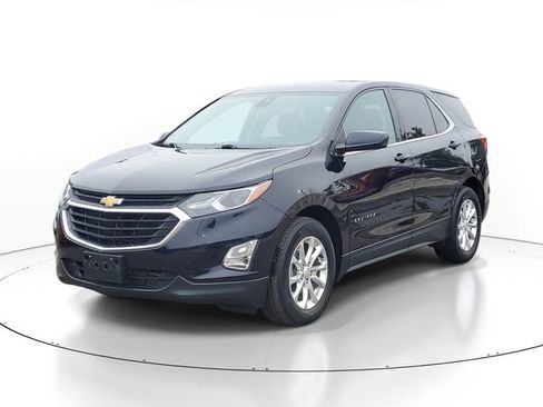 Used 2020 Chevrolet Equinox LT image 2