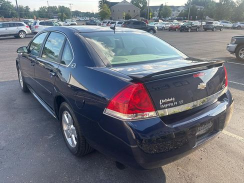 Used 2009 Chevrolet Impala LT w/ Luxury Edition Package FWD image 5