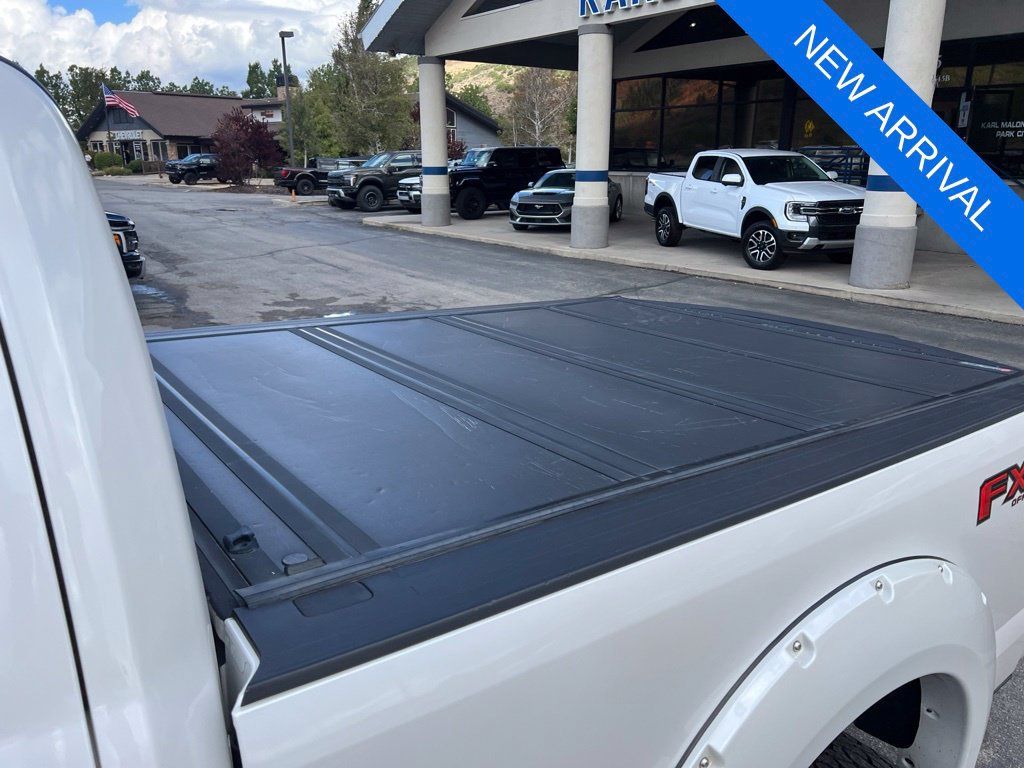 Used 2017 Ford F350 Platinum w/ Platinum Ultimate Package AWD/4WD image 4