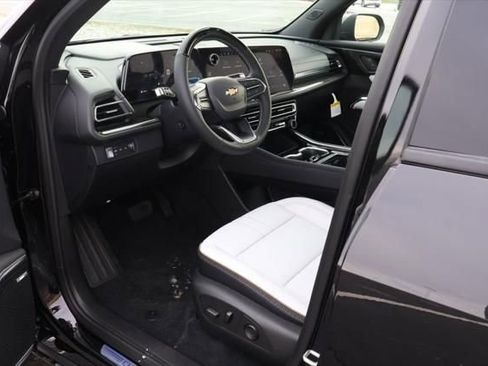 New 2026 Chevrolet Traverse High Country image 13