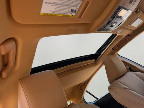 Certified 2024 Lexus ES 350 w/ Premium Package FWD image 7