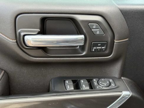Used 2022 GMC Sierra 2500 AT4 w/ AT4 Premium Plus Package AWD/4WD image 26