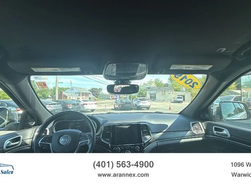 Used 2019 Jeep Grand Cherokee Limited AWD/4WD image 22
