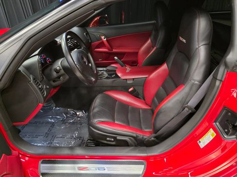 Used 2009 Chevrolet Corvette Z06 w/ Preferred Equipment Group RWD image 18