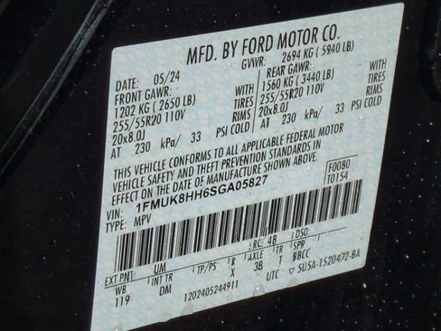 Used 2025 Ford Explorer Platinum w/ LUX Leather Package AWD/4WD image 38