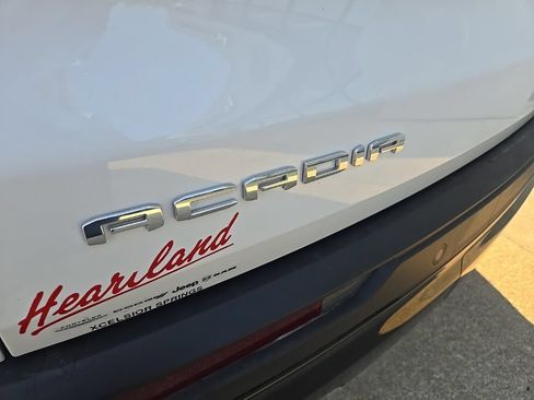 Used 2026 GMC Acadia AT4 w/ Luxury Package AWD/4WD image 21