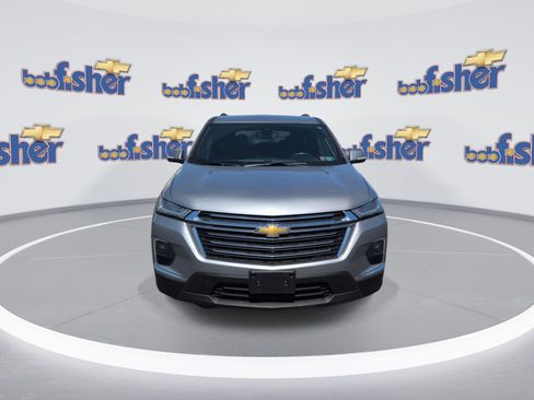 Certified 2023 Chevrolet Traverse LT w/ Rear Camera Mirror Package AWD/4WD image 3