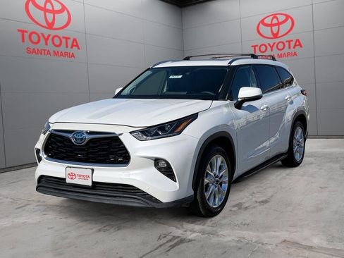 Used 2023 Toyota Highlander Limited w/ Protection Package #3 (TMS) image 10