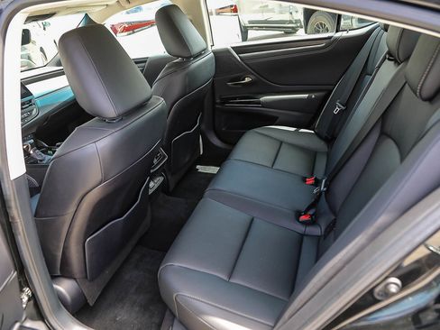 Used 2023 Lexus ES 350 w/ Premium Package FWD image 18