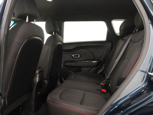 Used 2018 Kia Soul + FWD image 18