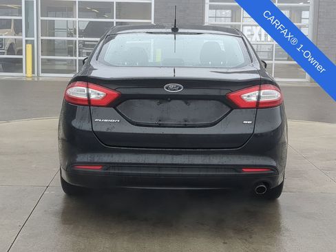 Used 2015 Ford Fusion SE image 7