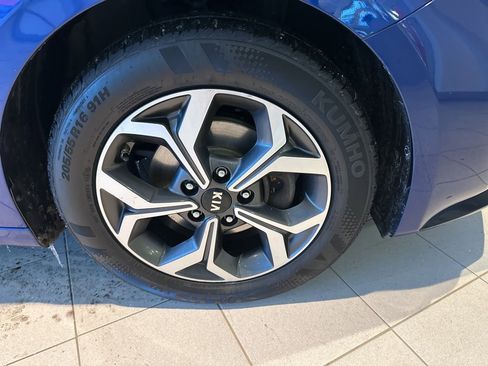 Used 2020 Kia Forte LXS image 25