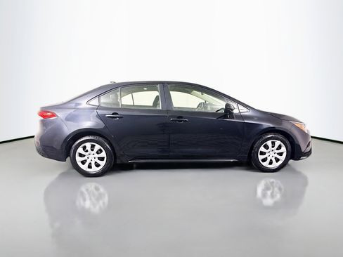 Used 2022 Toyota Corolla LE FWD image 11